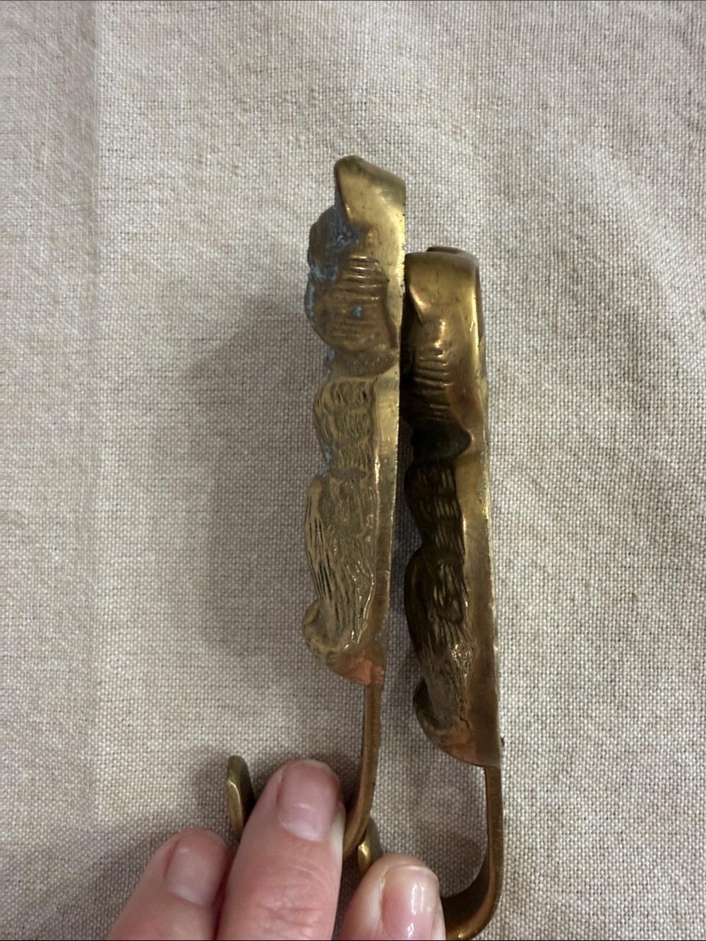 Vintage Brass Lucky Cat Wall Hooks Set of 2 Maneki Neko Kitty Decor - Picture 4 of 4